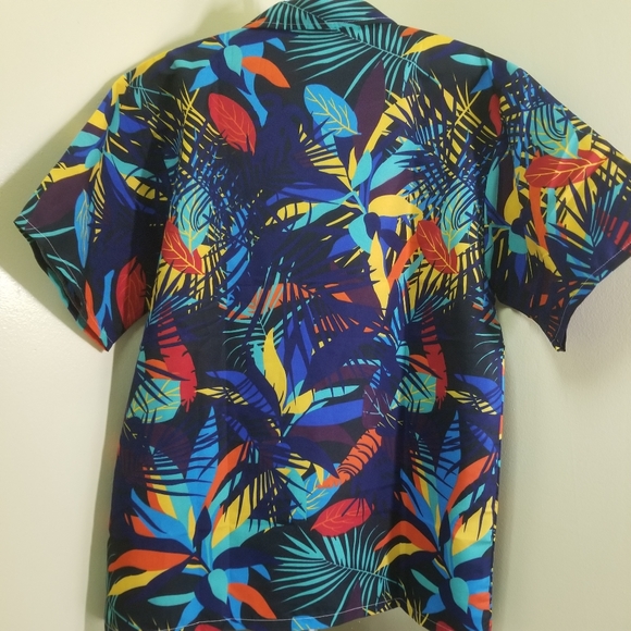 Shuangqi Button Up Shirt - Picture 3 of 4